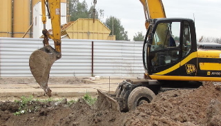 Выкопать яму экскаватором в Геленджике от 919 руб. - 2Землекопа-Глн
